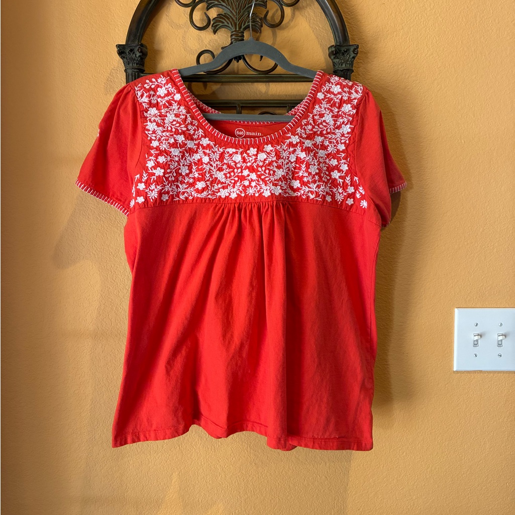 696 Main Embroidered Casual Top